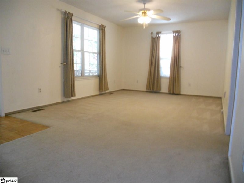 Property image 4 at 231 Reid School Road, Taylors, SC 29687