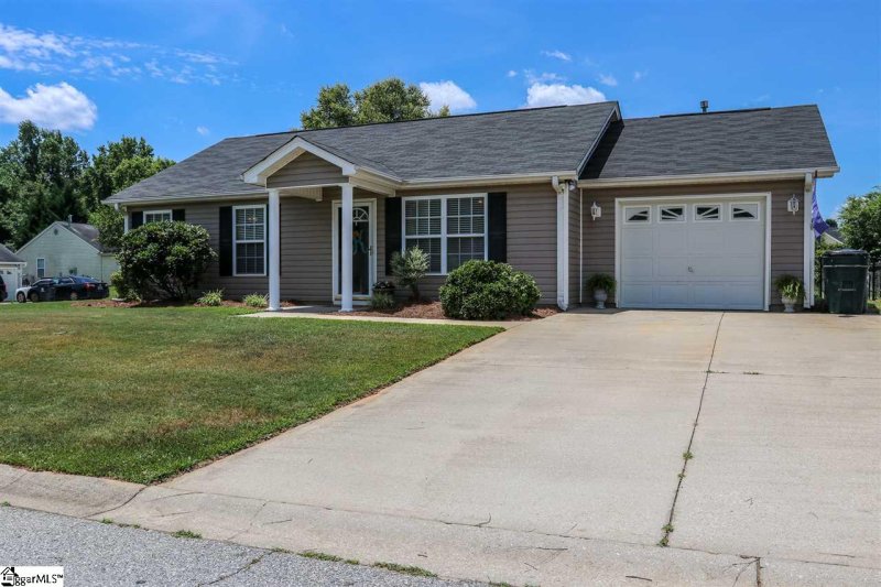 Property image 2 at 305 Steelman Drive, Inman, SC 29349