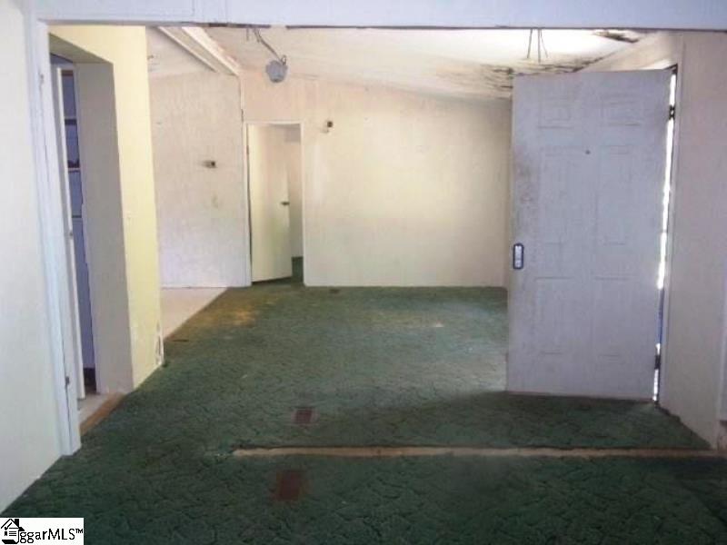 Property image 3 at 412 Manhattan Boulevard, Piedmont, SC 29673