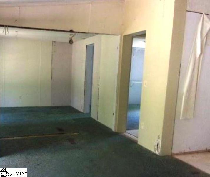 Property image 4 at 412 Manhattan Boulevard, Piedmont, SC 29673