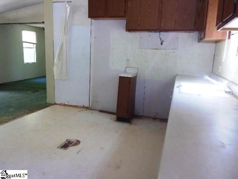 Property image 5 at 412 Manhattan Boulevard, Piedmont, SC 29673