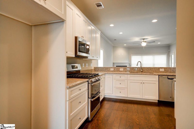 Property image 5 at 338 Scotch Rose Lane, Greer, SC 29650