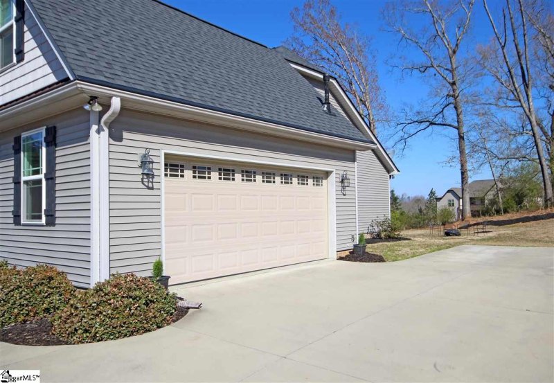 Property image 2 at 114 Still Creek Court, Easley, SC 29640