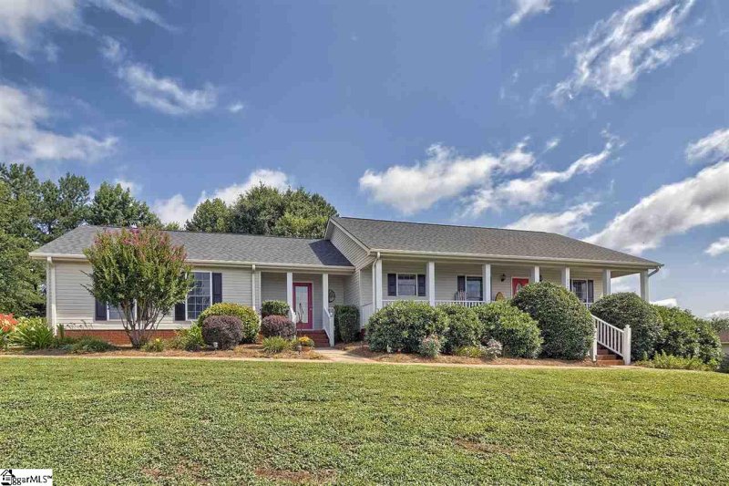 Property image 3 at 117 Hallmark Lane, Easley, SC 29640