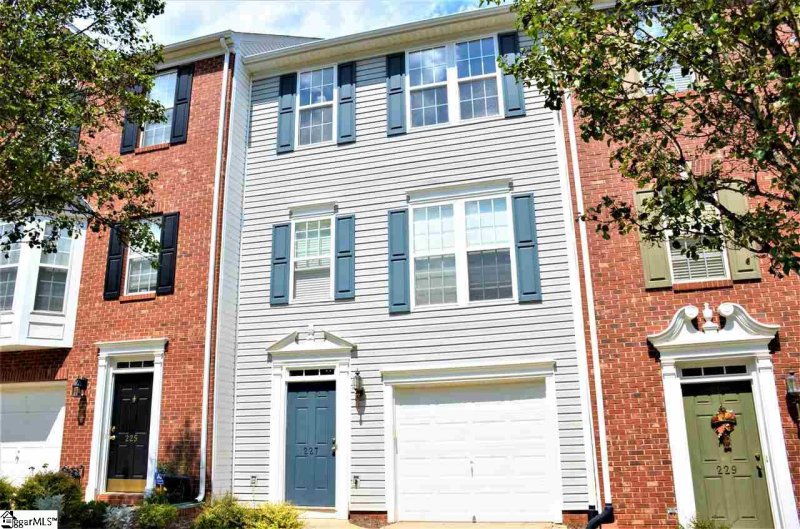 Property image 2 at 227 Cambria Court, Mauldin, SC 29662