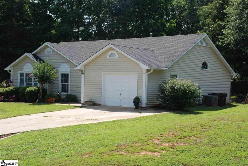 Property image 4 at 30 Chinaberry Lane, Simpsonville, SC 29680