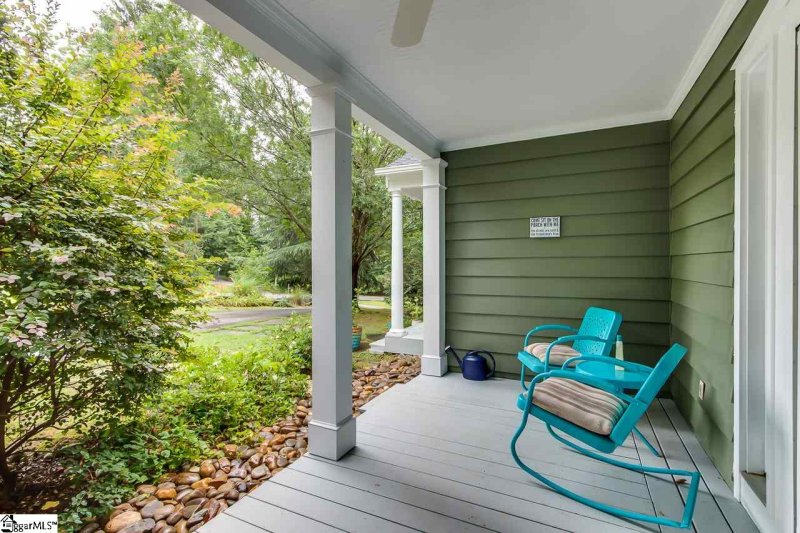 Property image 2 at 215 Altamont Road, Greenville, SC 29609