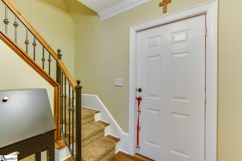 Property image 4 at 215 Altamont Road, Greenville, SC 29609