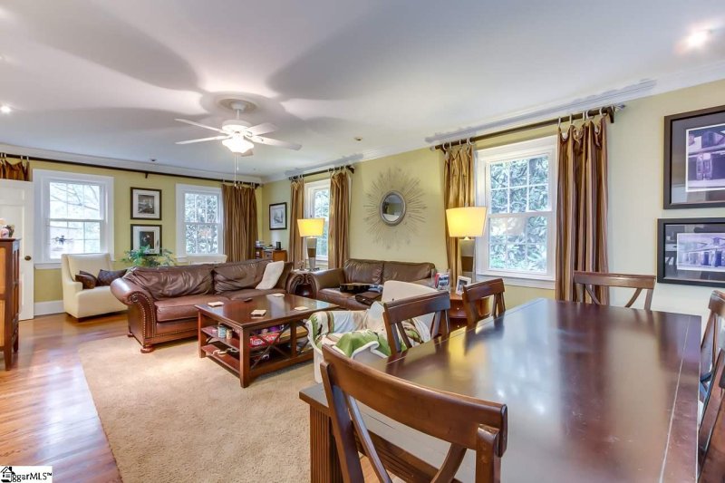 Property image 5 at 215 Altamont Road, Greenville, SC 29609