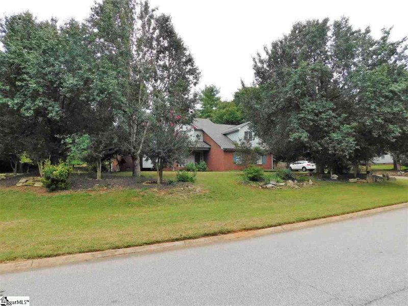 Property image 2 at 141 Byars Street, Greer, SC 29651