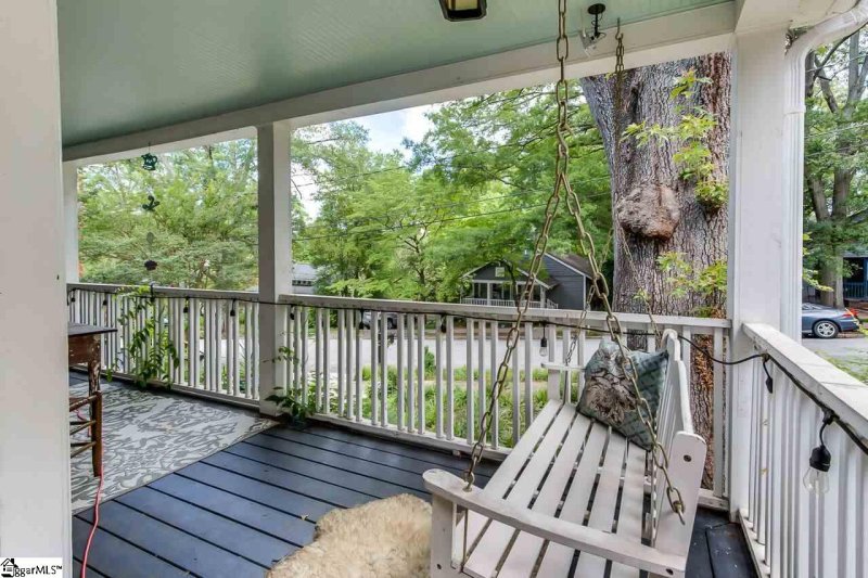 Property image 2 at 113 Ebaugh Avenue, Greenville, SC 29607