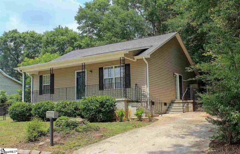 Property image 2 at 10 Furman Street, Greenville, SC 29611