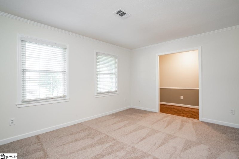 Property image 3 at 5 Dawnwood Drive, Greenville, SC 29615