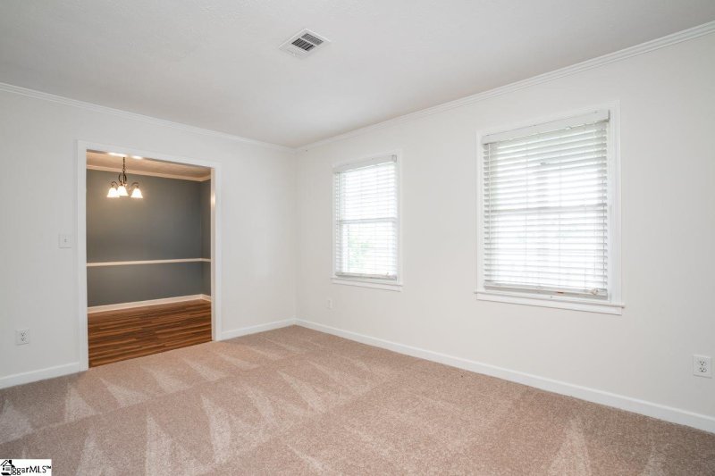 Property image 4 at 5 Dawnwood Drive, Greenville, SC 29615