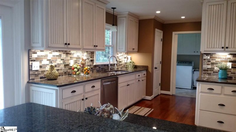 Property image 5 at 205 Longwood Drive, Taylors, SC 29687