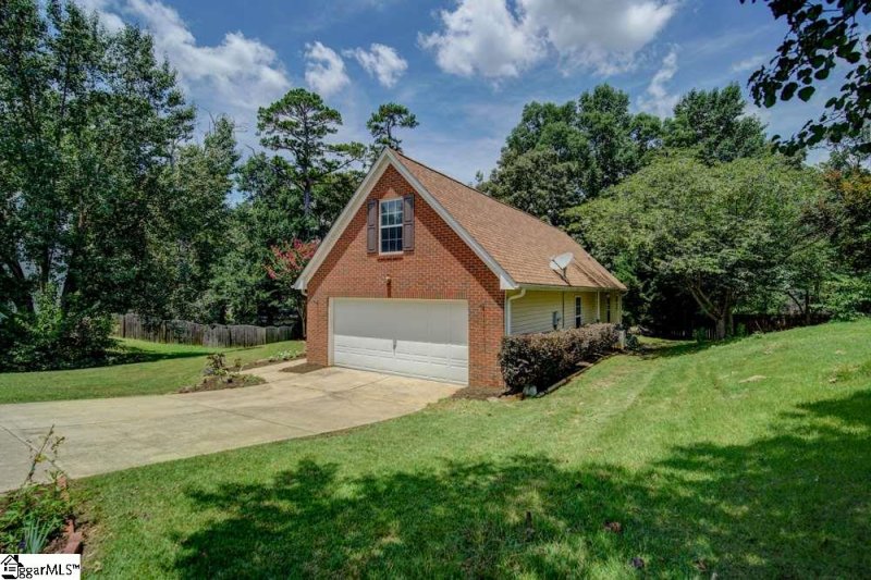 Property image 2 at 492 Brighton Woods Drive, Moore, SC 29369