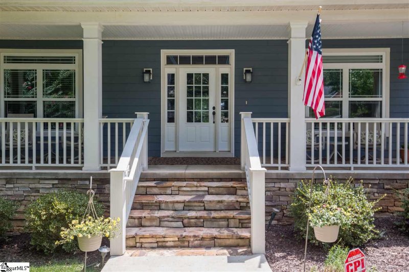 Property image 4 at 203 Valley Oaks Drive, Greenville, SC 29617