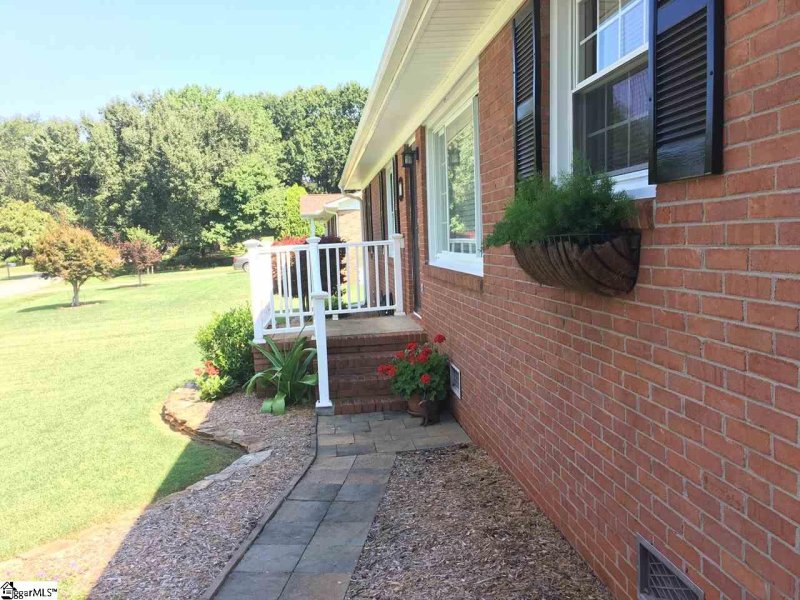 Property image 4 at 231 Overhill Drive, Duncan, SC 29334