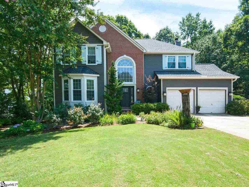 6 Riverton Court