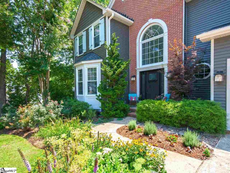 Property image 2 at 6 Riverton Court, Greer, SC 29650