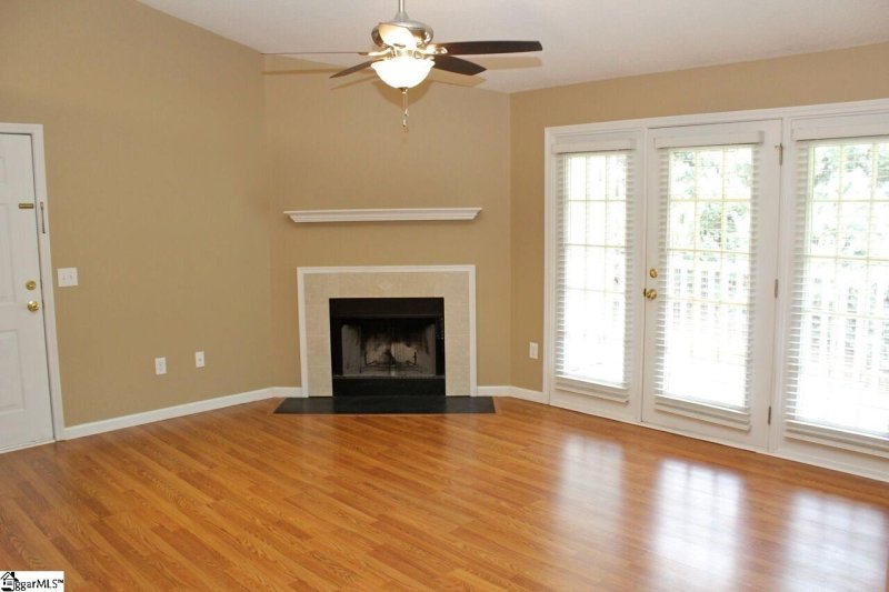 Property image 3 at 307 Pelham Square Way, Greer, SC 29650