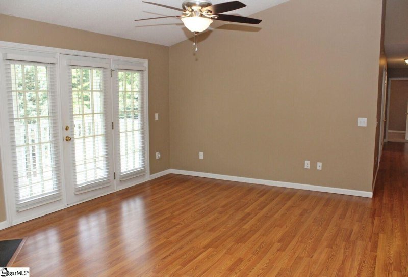 Property image 4 at 307 Pelham Square Way, Greer, SC 29650