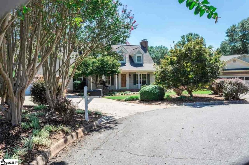 Property image 2 at 207 Yellow Poplar Court, Simpsonville, SC 29681