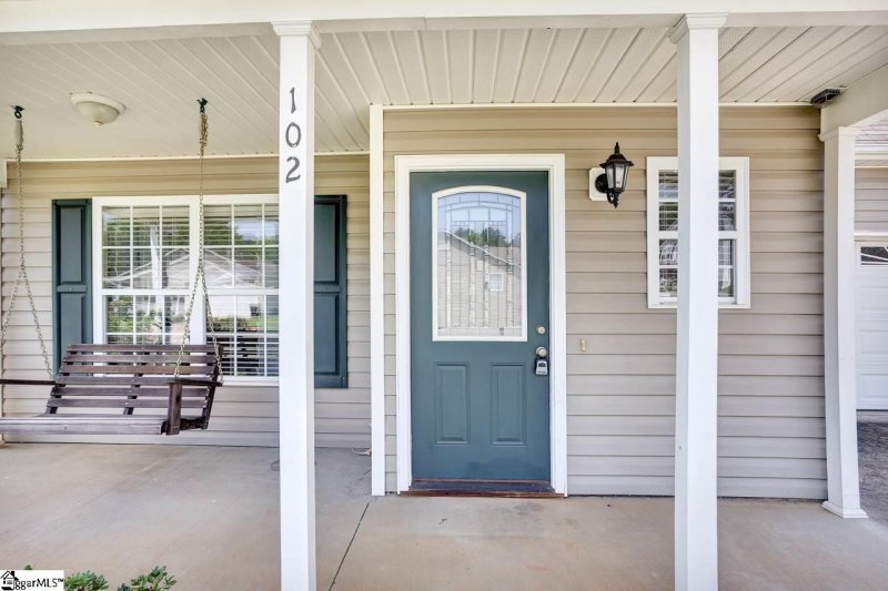 Property image 2 at 102 Maximus Drive, Greer, SC 29651
