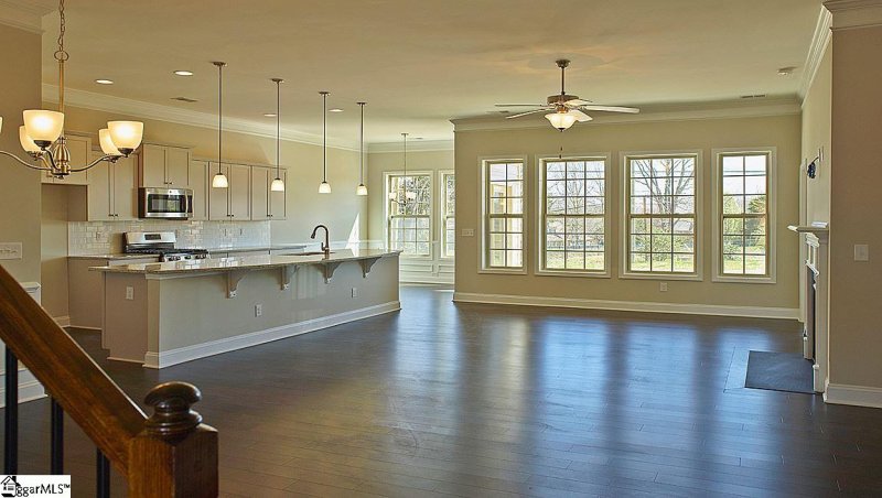 Property image 3 at 5 Common Oaks Court, Simpsonville, SC 29681