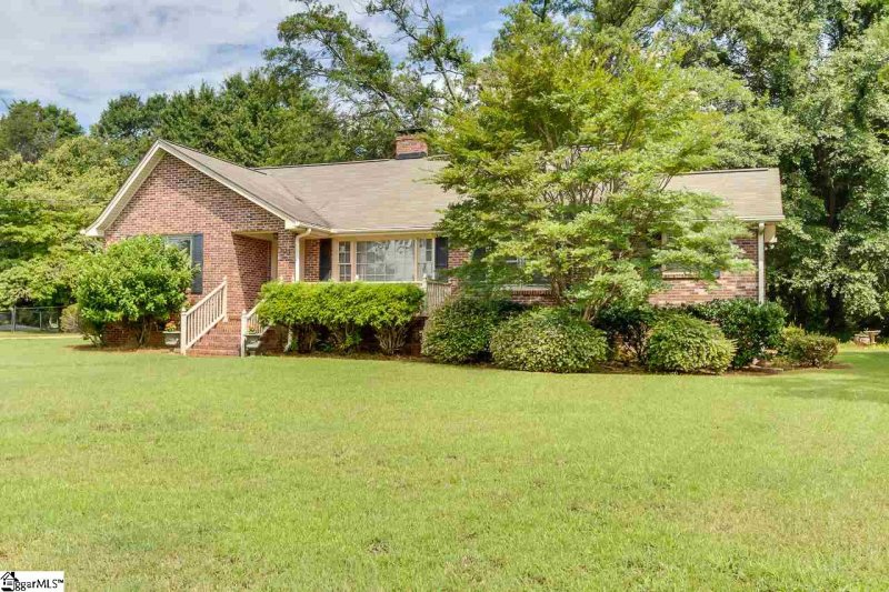 Property image 2 at 103 Viewmont Drive, Greenville, SC 29609