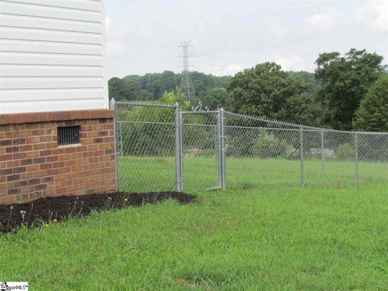 Property image 4 at 103 Sterling Bridge Road, Greenville, SC 29611