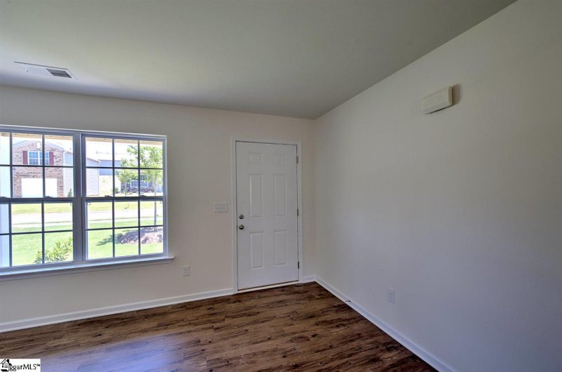 Property image 3 at 502 Heathridge Lane, Piedmont, SC 29673