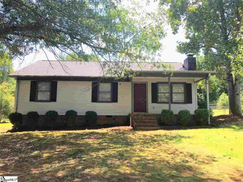 Property image 2 at 104 Carla Court, Easley, SC 29642