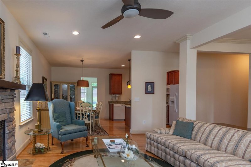 Property image 4 at 106 Litten Way, Greenville, SC 29615