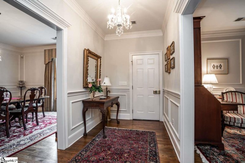 Property image 2 at 212 W Hypericum Lane, Greenville, SC 29615