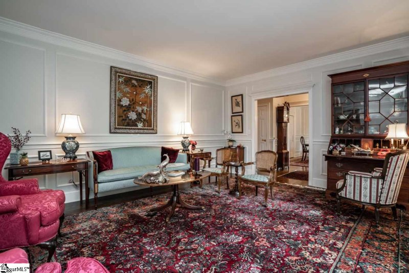 Property image 3 at 212 W Hypericum Lane, Greenville, SC 29615