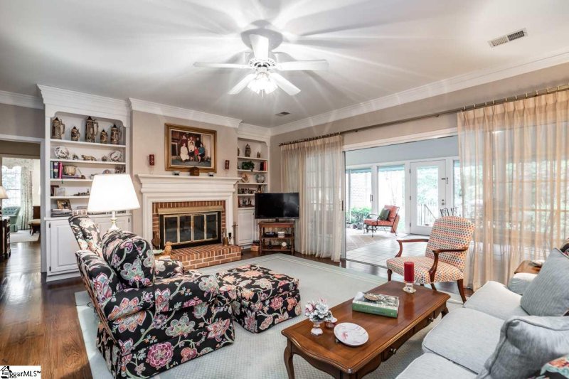 Property image 5 at 212 W Hypericum Lane, Greenville, SC 29615