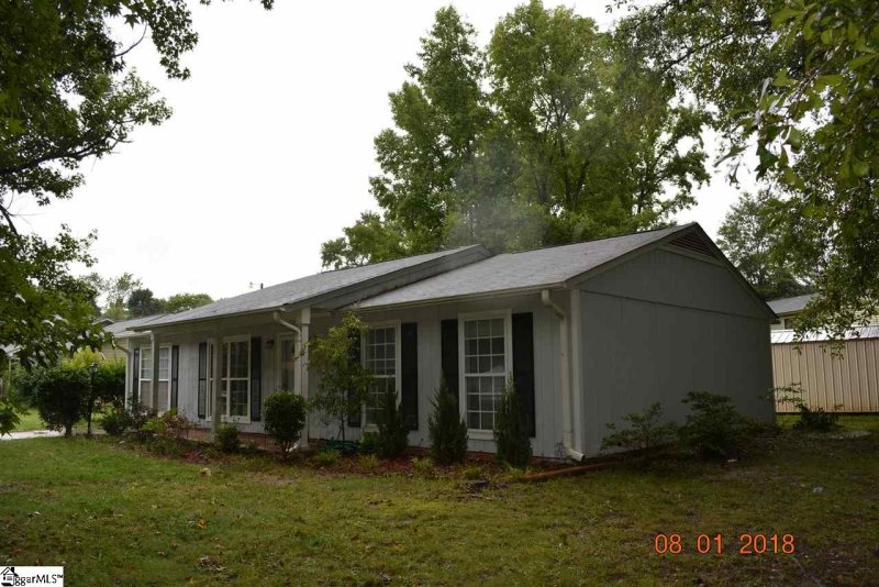 Property image 3 at 311 Idlewild Avenue, Greenville, SC 29605