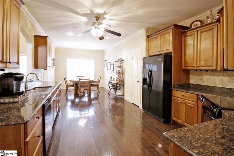 Property image 4 at 8 Carolina Leaf Lane, Fountain Inn, SC 29644