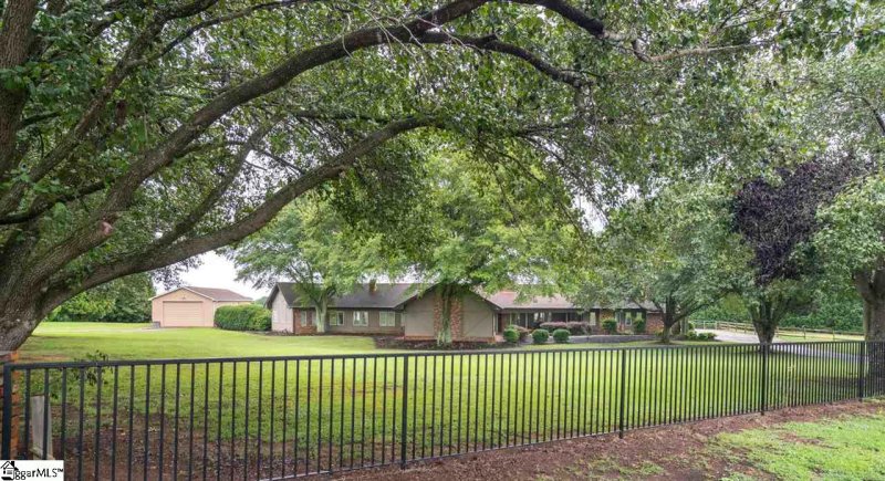 Property image 2 at 105 High Plains Road, Simpsonville, SC 29681