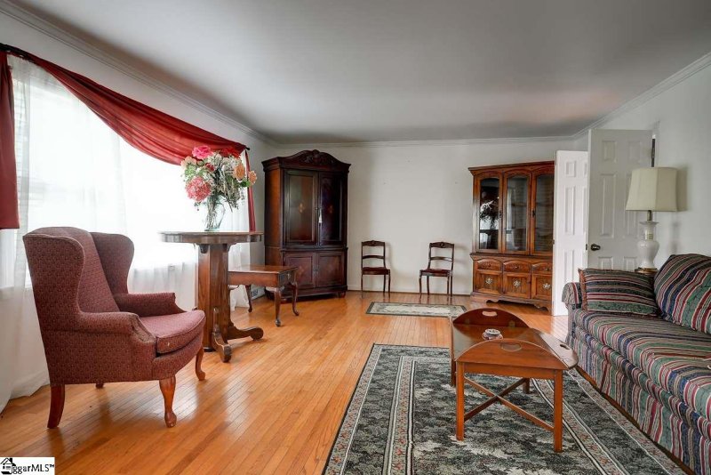 Property image 3 at 9 Setfair Lane, Greenville, SC 29615