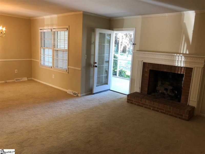 Property image 3 at 900 N Main Street, Greenville, SC 29609