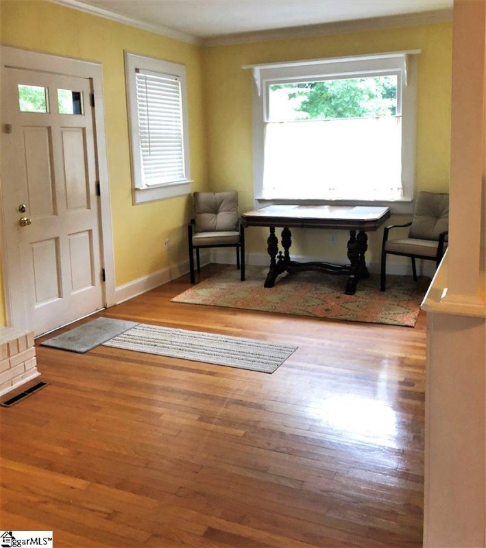 Property image 2 at 405 S C Street, Easley, SC 29640