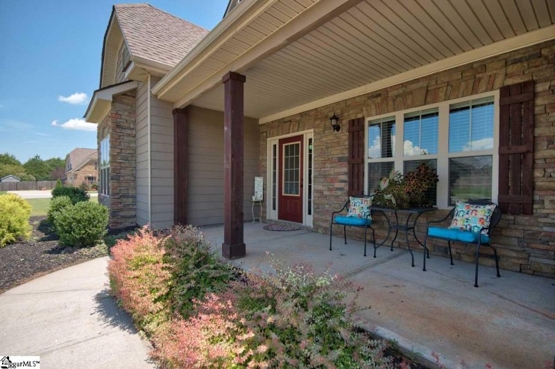 Property image 2 at 1 Niagara Place, Simpsonville, SC 29681