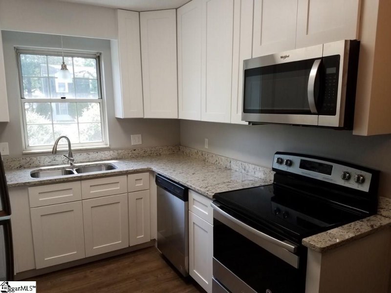 Property image 2 at 119 Shady Tree Drive, Taylors, SC 29687