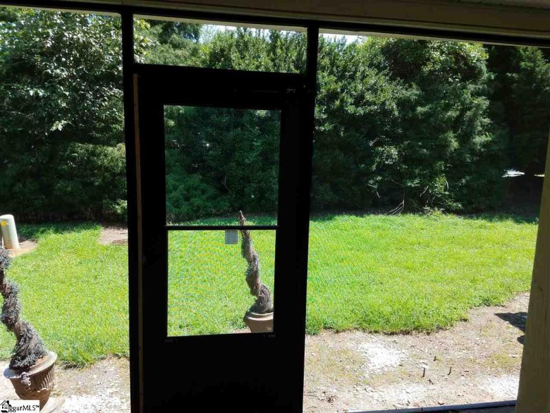 Property image 5 at 119 Shady Tree Drive, Taylors, SC 29687