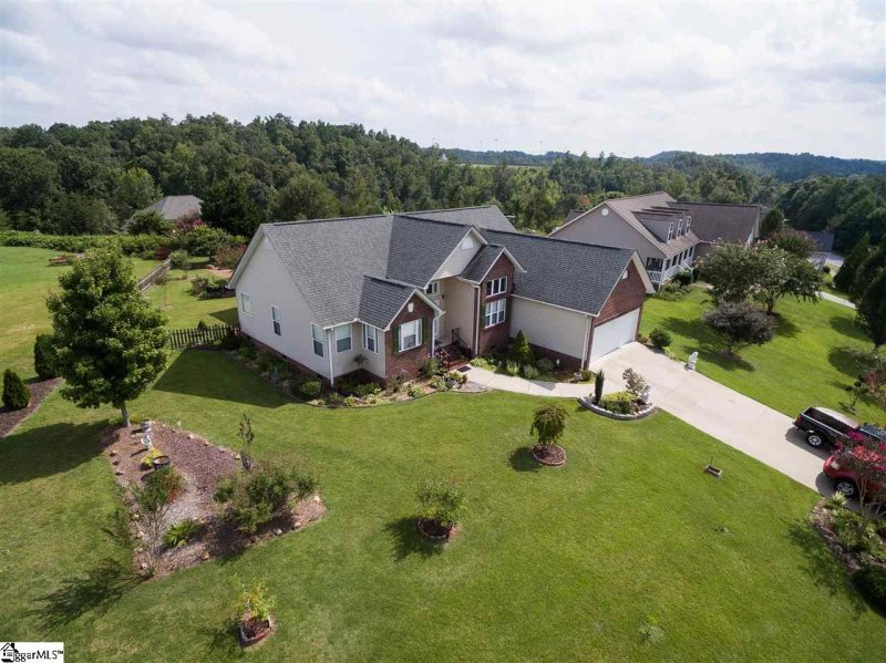 Property image 2 at 411 Winding Brook Court, Greenville, SC 29617