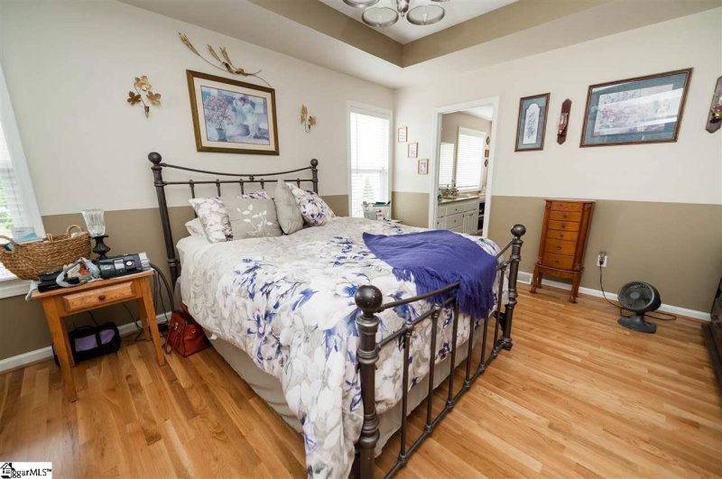 Property image 4 at 411 Winding Brook Court, Greenville, SC 29617