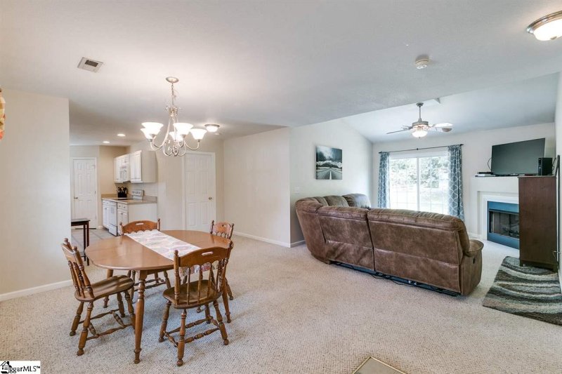 Property image 4 at 17 Falcon Ridge Way, Greer, SC 29650