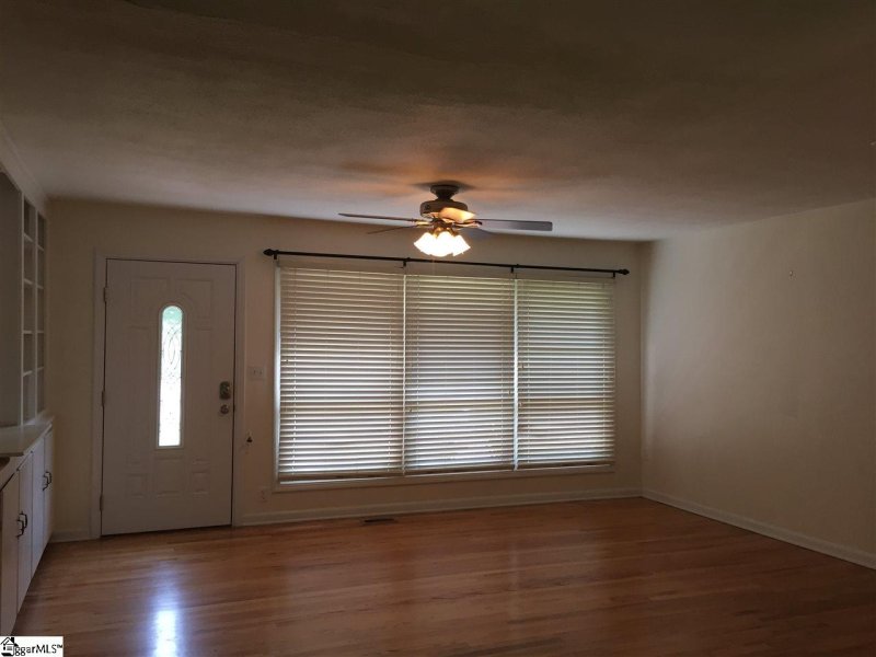 Property image 4 at 205 Looneybrook Drive, Fountain Inn, SC 29644